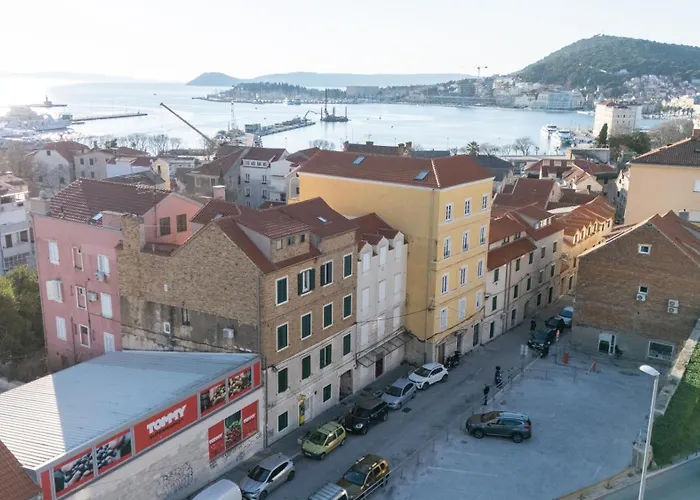 Apartment Lazy Day In *